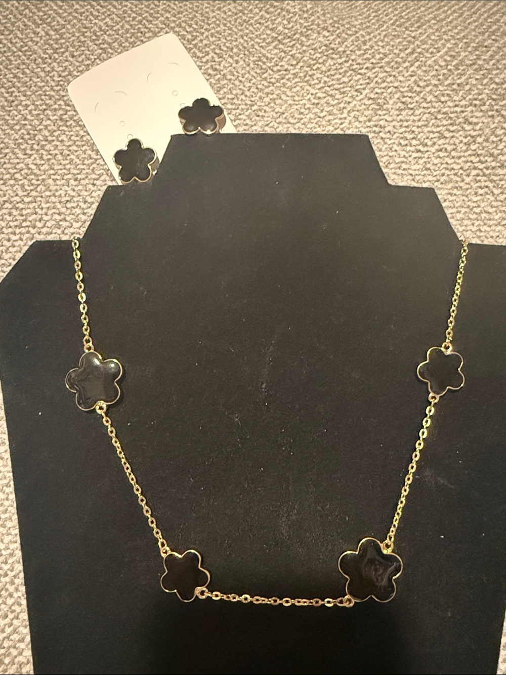 Black Clover Station Necklace & Earrings Set - Gold Chain